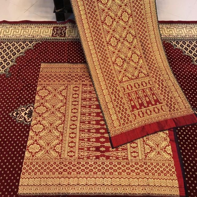 Songket Palembang Emas